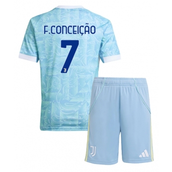 Billige Fotballdrakt Juventus Francisco Conceicao #7 Replika Bortedraktsett Barn 2025-26 Kortermet (med bukser)